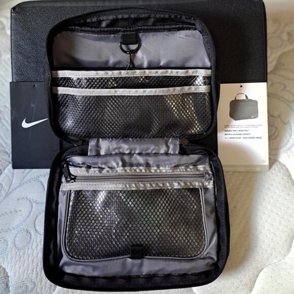 Genuine Nike Crossbody Travel Bag Unisex - Picture 2 of 5